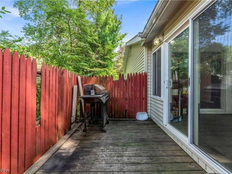596 Eric Drive, Akron, OH 44305 Photo 30