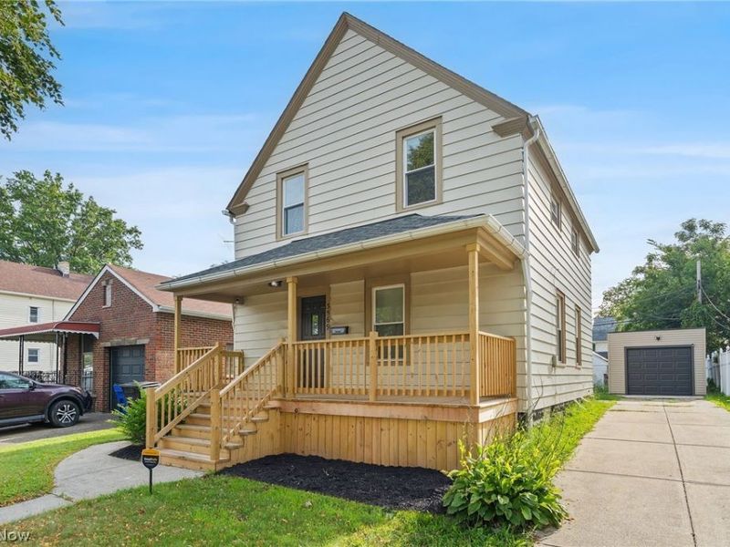 3569 W 136th Street, Cleveland, OH 44111 Photo 2
