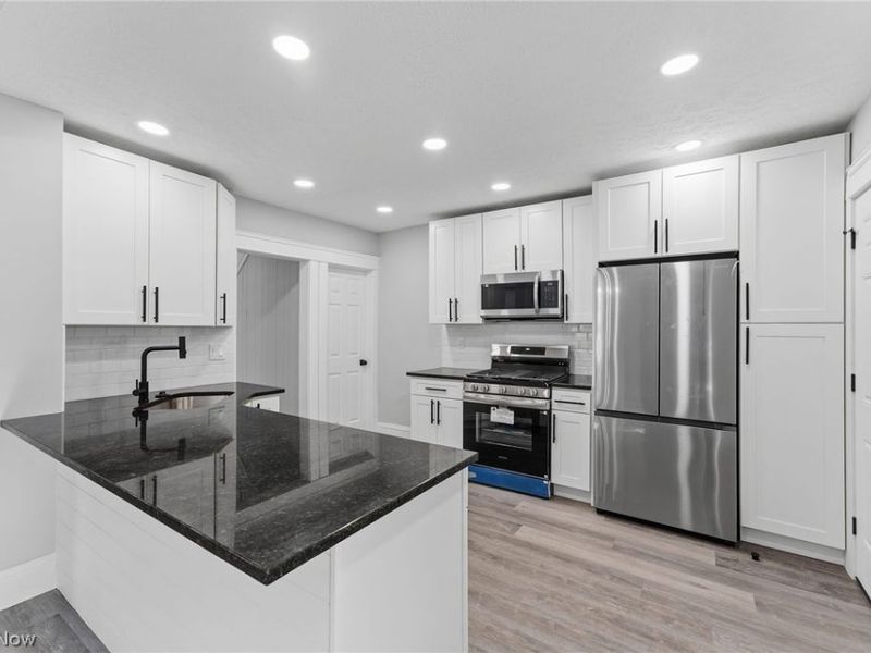 3569 W 136th Street, Cleveland, OH 44111 Photo 22