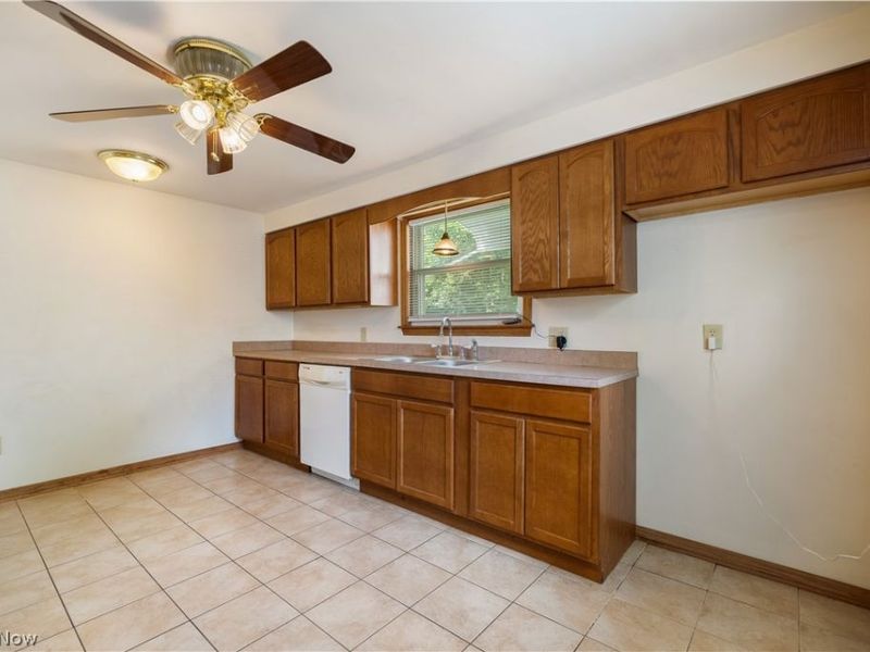 251 Bonnieview Avenue, Alliance, OH 44601 Photo 10