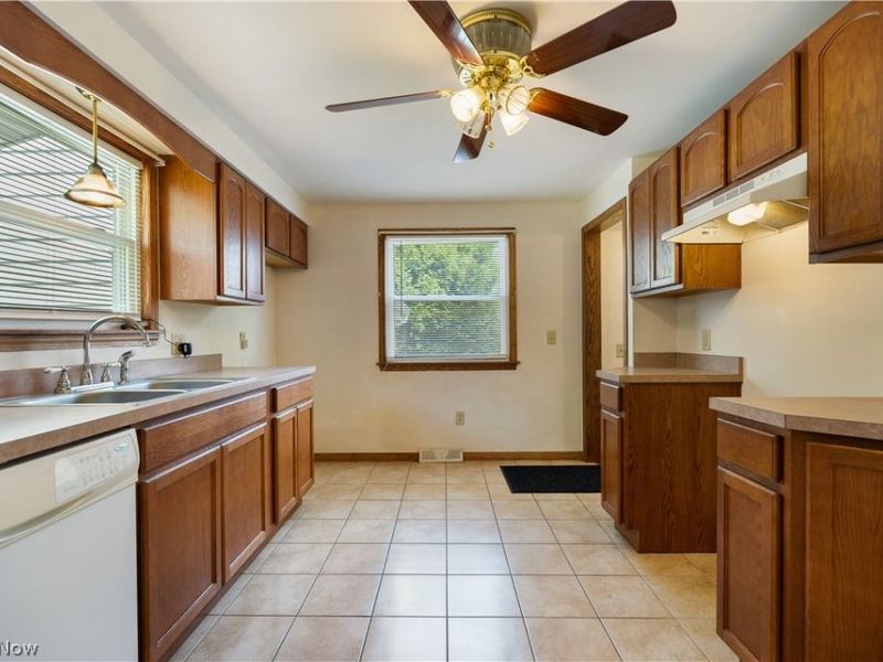 251 Bonnieview Avenue, Alliance, OH 44601 Photo 7