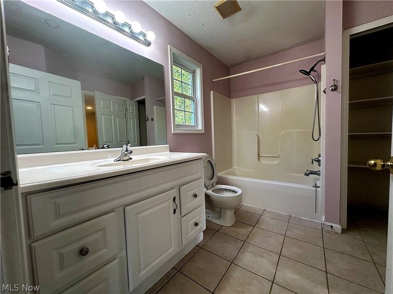286 Wildwood Avenue, Akron, OH 44320 Photo 16