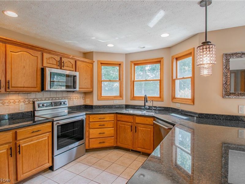 11002 Trenton Road NW, Uniontown, OH 44685 Photo 11