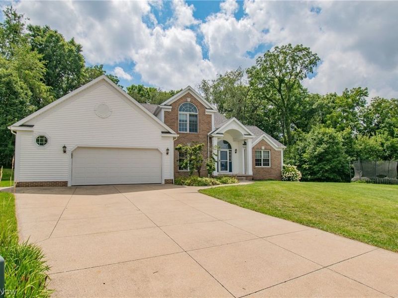 11002 Trenton Road NW, Uniontown, OH 44685 Photo 3