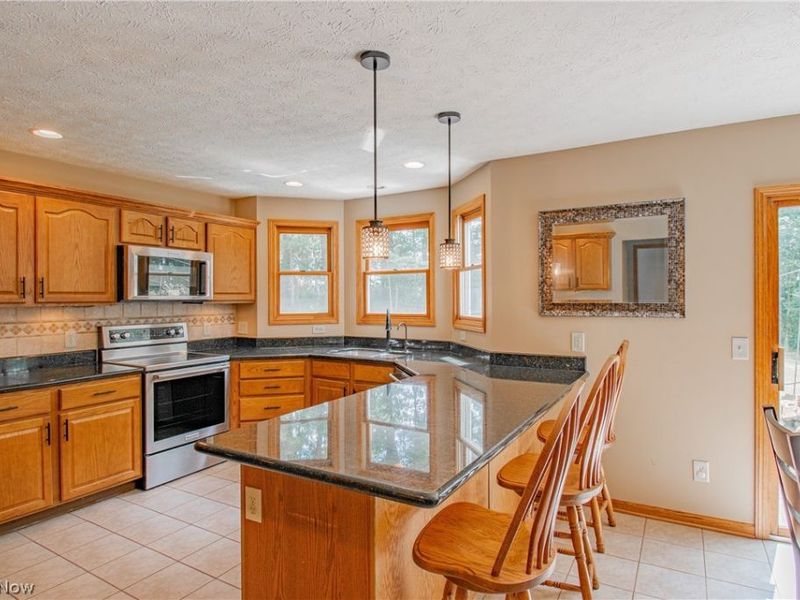 11002 Trenton Road NW, Uniontown, OH 44685 Photo 9