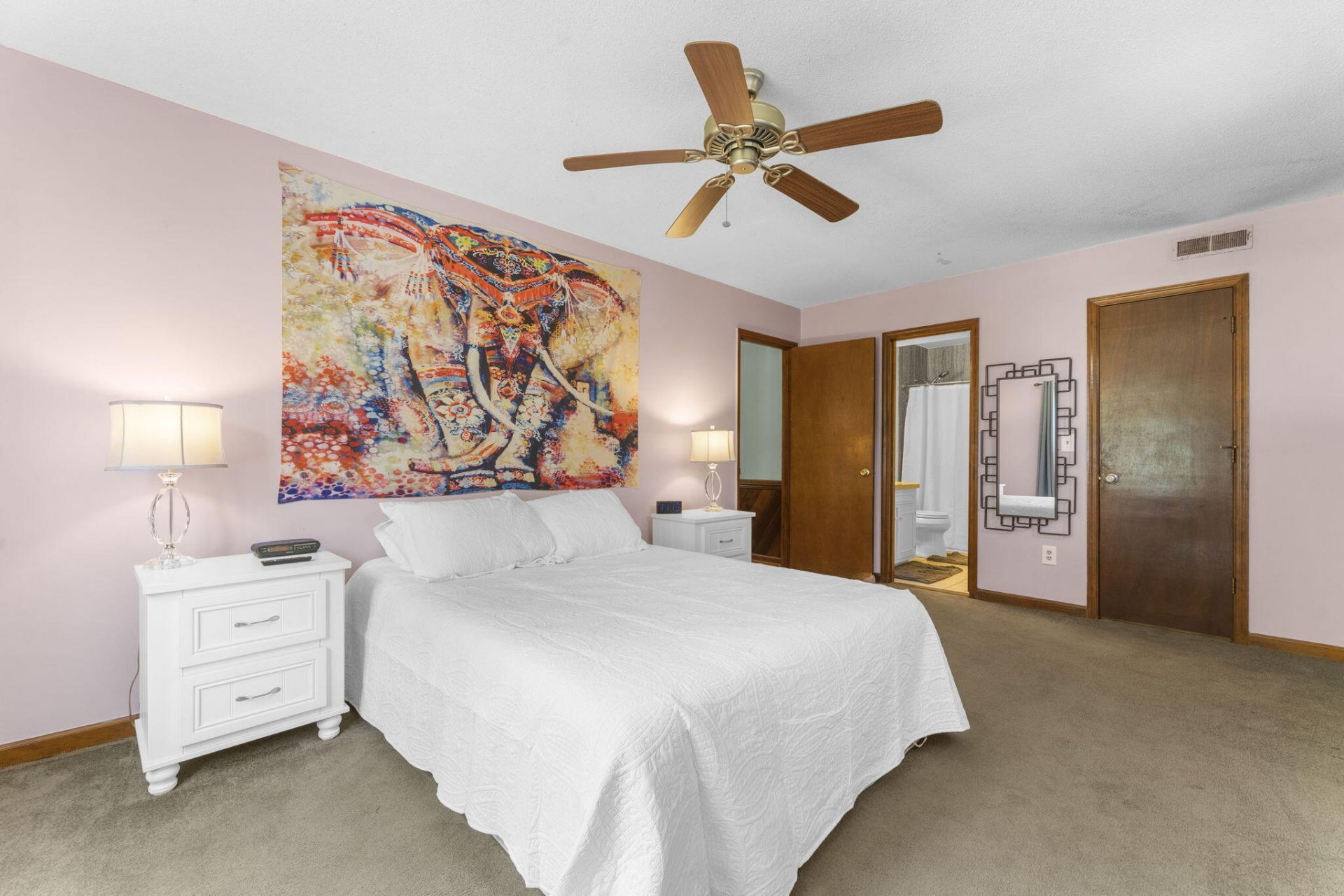 651 Semaht Street Photo 10