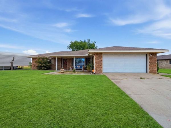 117 W 12th Street, Snyder, OK 73566