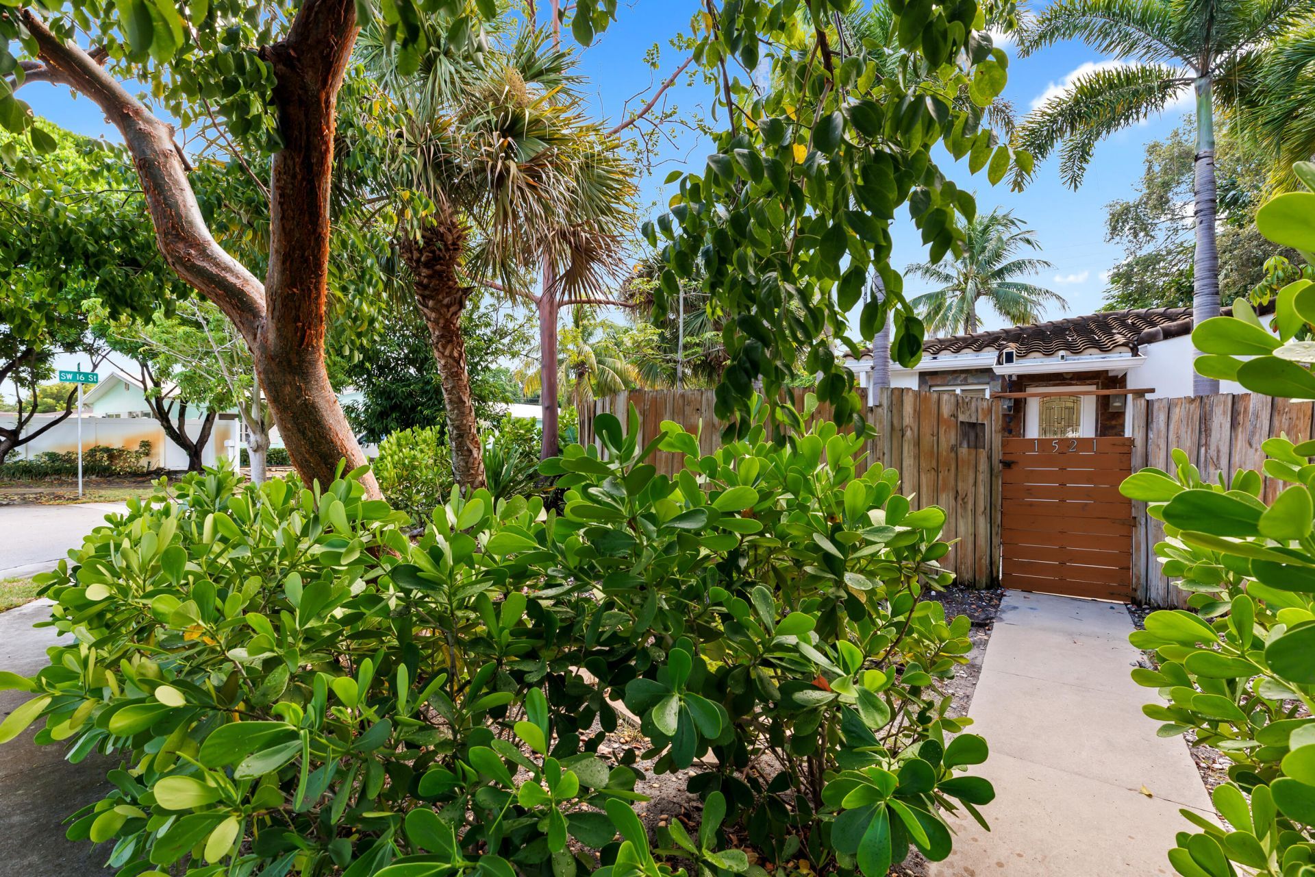 1521 SW 4th Avenue, Fort Lauderdale, FL 33315 Photo