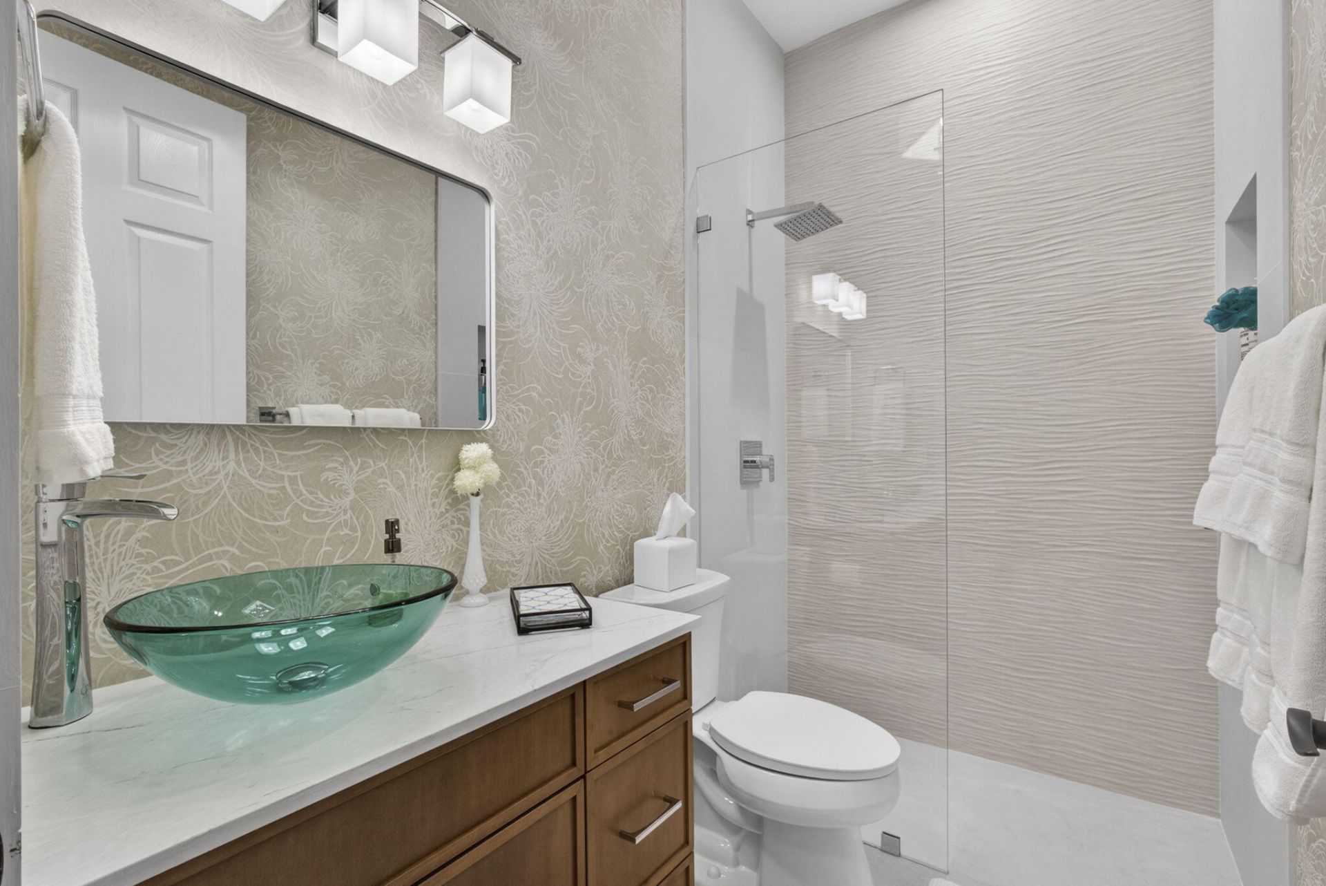 8704 Wendy Lane E, West Palm Beach, FL 33411 Photo