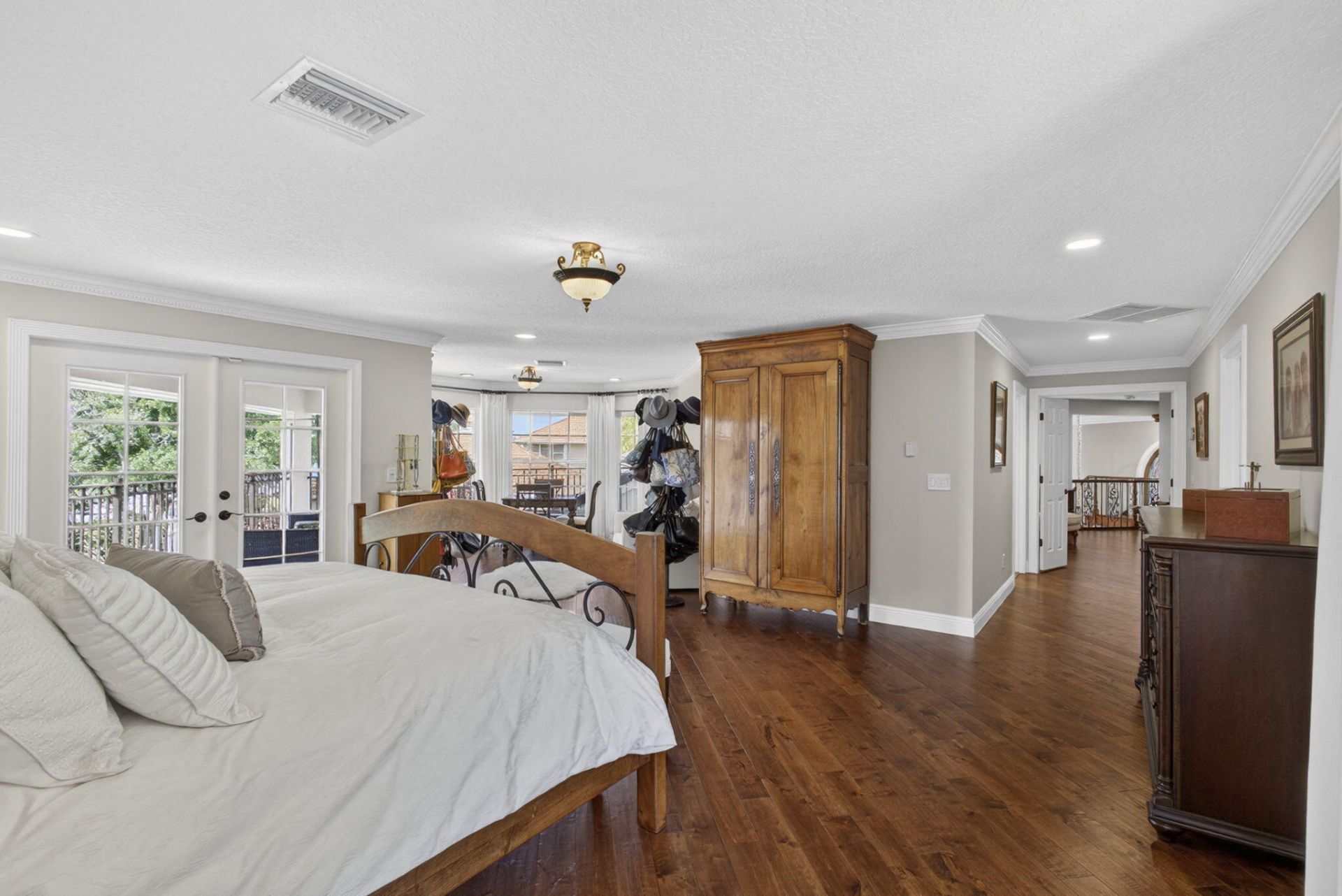 8704 Wendy Lane E, West Palm Beach, FL 33411 Photo