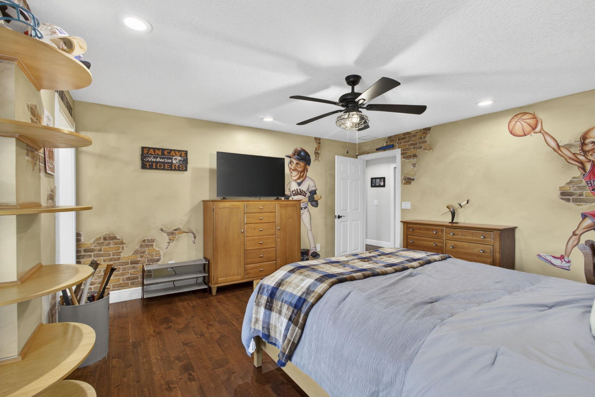 8704 Wendy Lane E, West Palm Beach, FL 33411 Photo