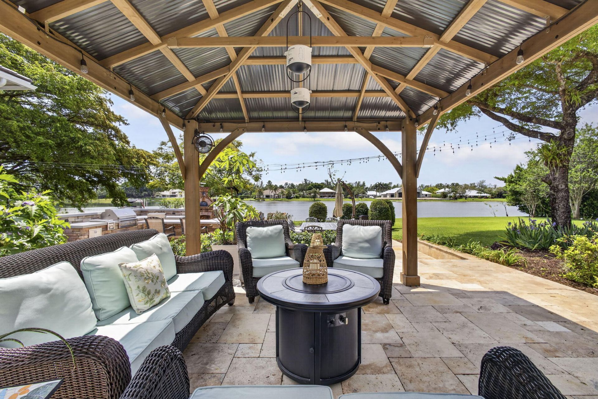 8704 Wendy Lane E, West Palm Beach, FL 33411 Photo