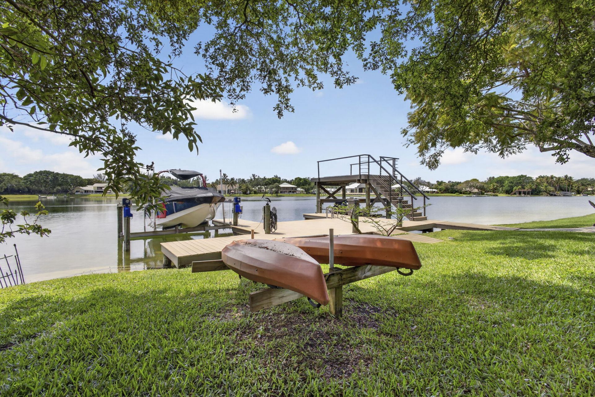 8704 Wendy Lane E, West Palm Beach, FL 33411 Photo