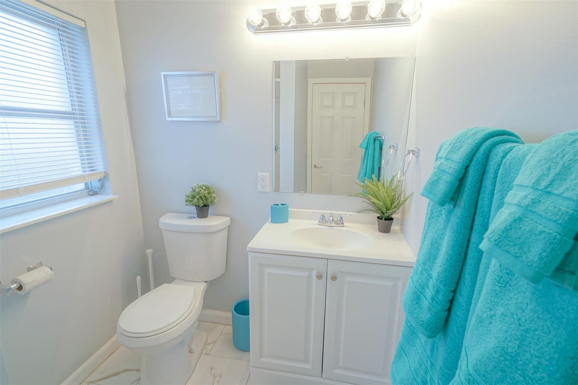 1102 Sunset Road, West Palm Beach, FL 33401 Photo