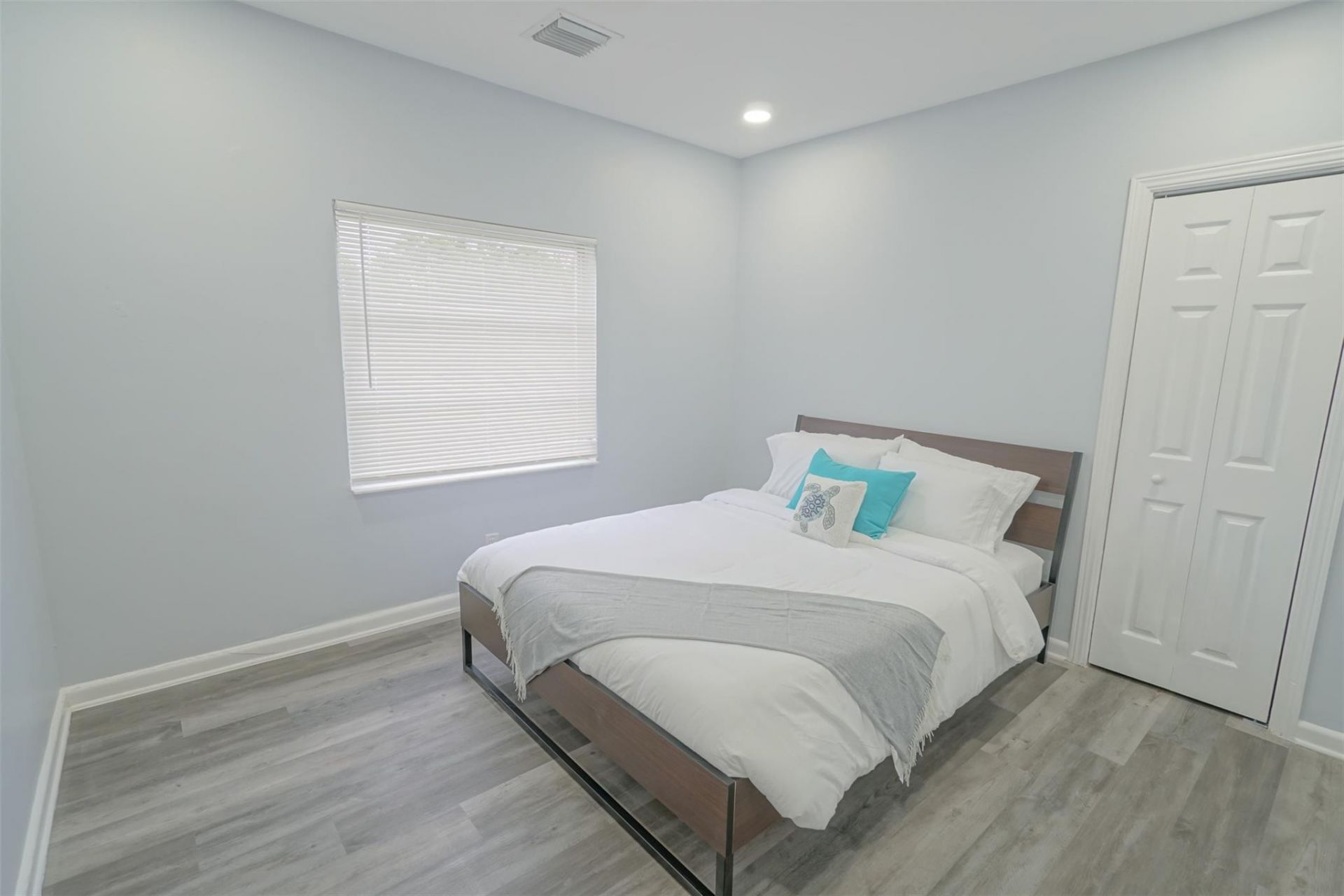1102 Sunset Road, West Palm Beach, FL 33401 Photo