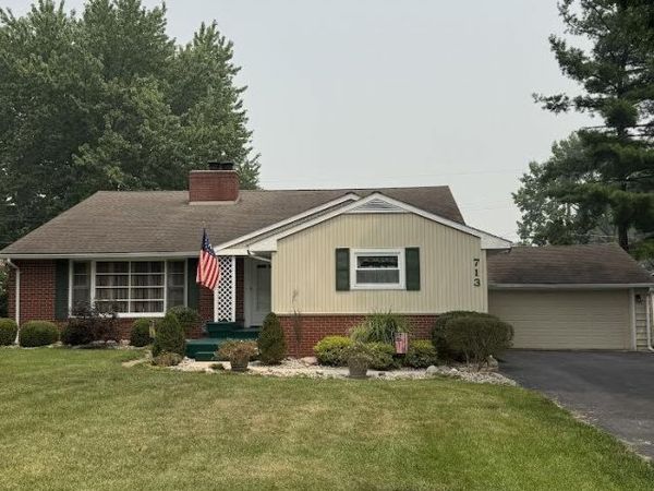 713 Lincolnshire Lane , Findlay, OH 45840