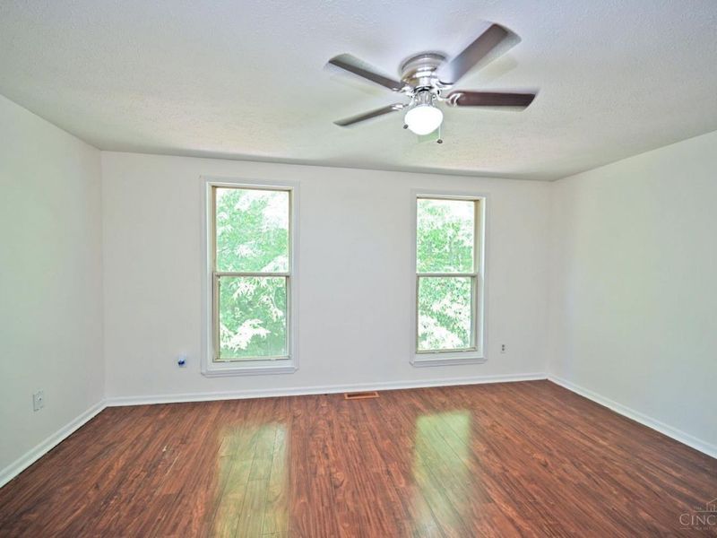 863 Woodlyn Drive S, Unit 118, Cincinnati, OH 45230 Photo 16