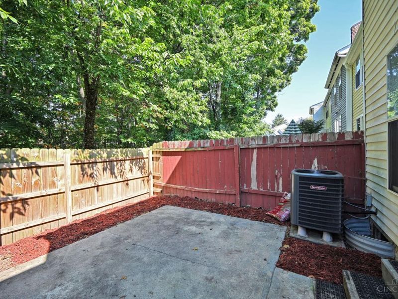 863 Woodlyn Drive S, Unit 118, Cincinnati, OH 45230 Photo 30