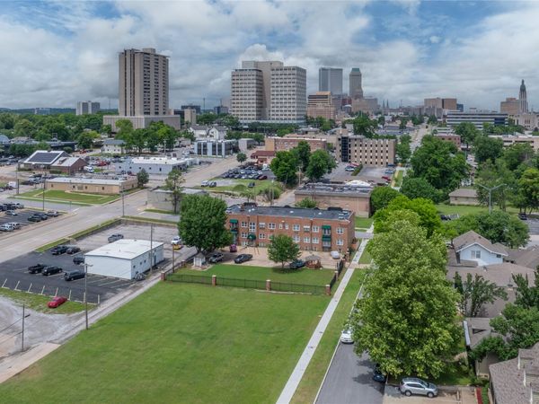 24 E 17th Street , Tulsa, OK 74119