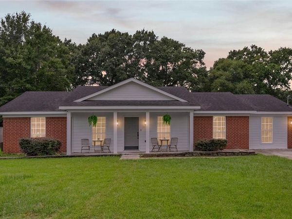 7750 Heaton Drive, Theodore, AL 36582