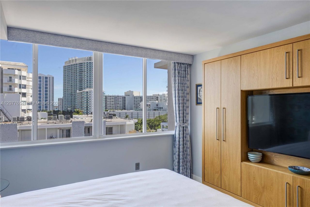 1345 Lincoln Rd, Unit 1004, Miami Beach, FL 33139 Photo