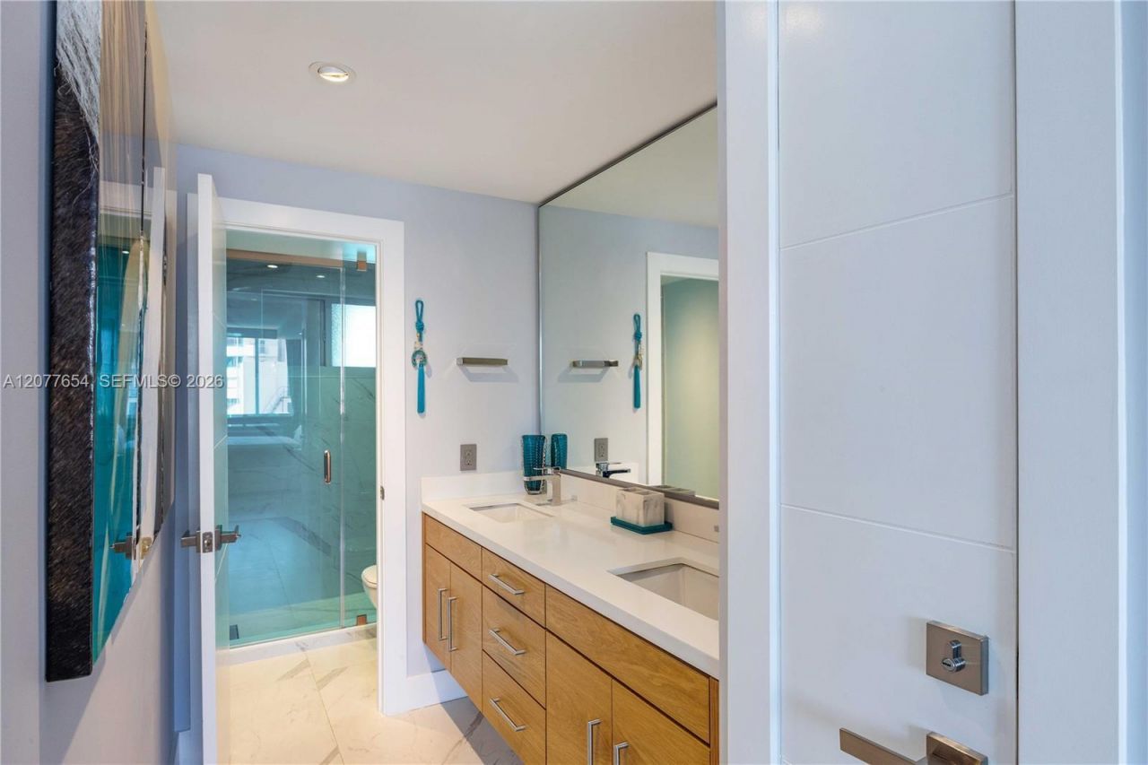 1345 Lincoln Rd, Unit 1004, Miami Beach, FL 33139 Photo