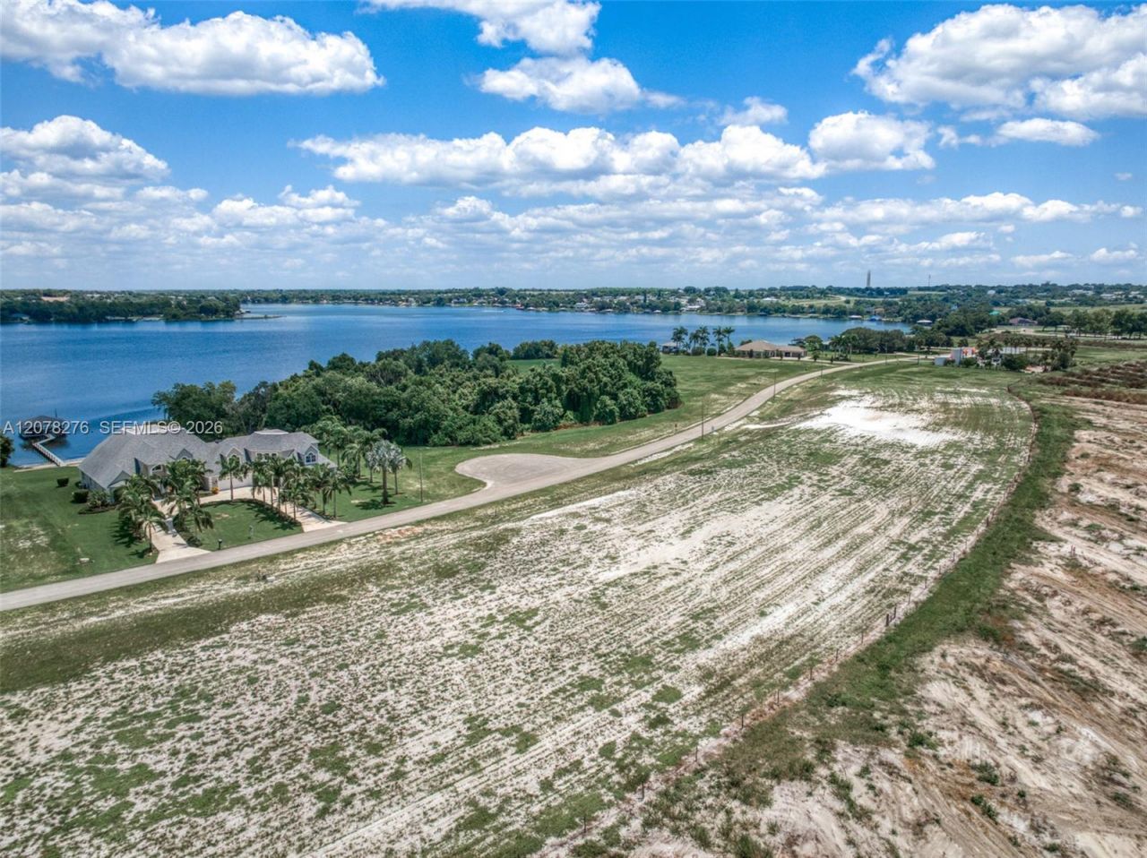 135 Sunset Pointe Blvd, Lake Placid, FL 33852 Photo