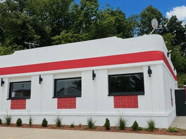 627 E Main STREET, Waukesha, WI 53186