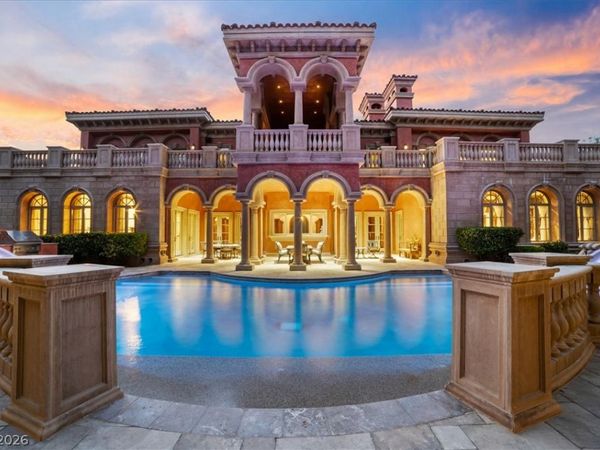 19 Eagles Landing Lane , Las Vegas, NV 89141