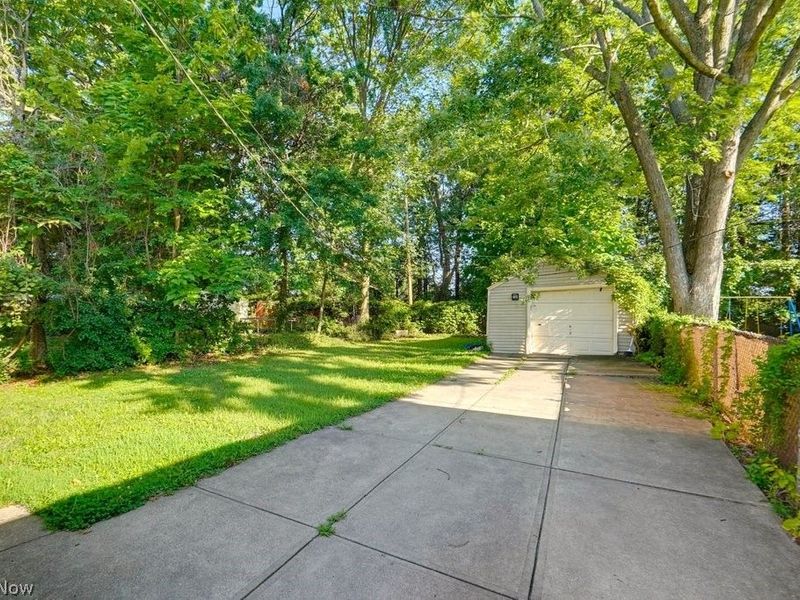 13122 Liberty Avenue, Cleveland, OH 44135 Photo 13