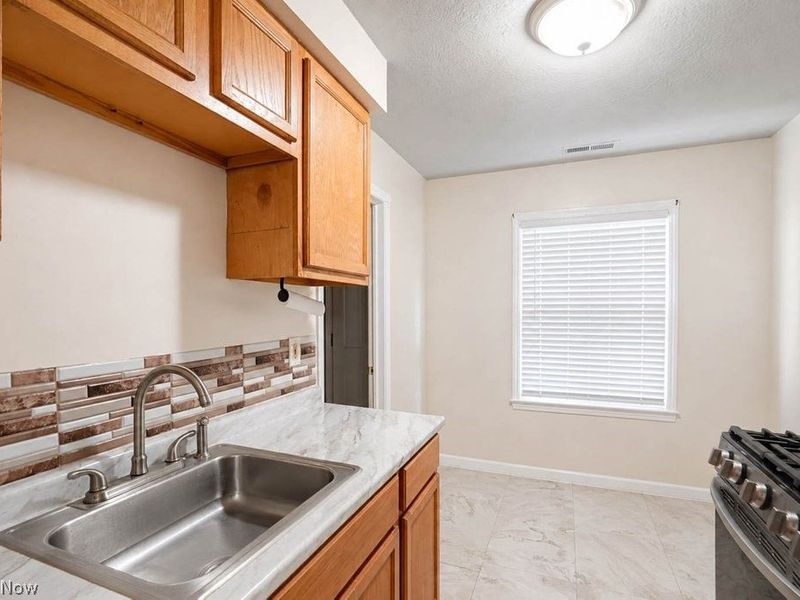 13122 Liberty Avenue, Cleveland, OH 44135 Photo 8