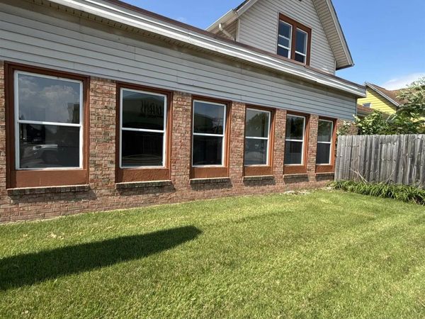 402 W Mishawaka Avenue, Mishawaka, IN 46545