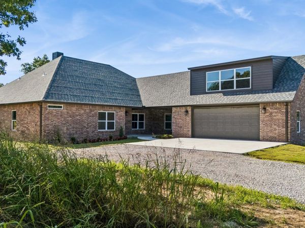 17662 N 114th Avenue , Skiatook, OK 74070