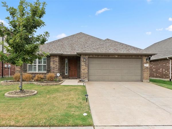 4741 Meadow Green Trail, Fort Worth, TX 76244