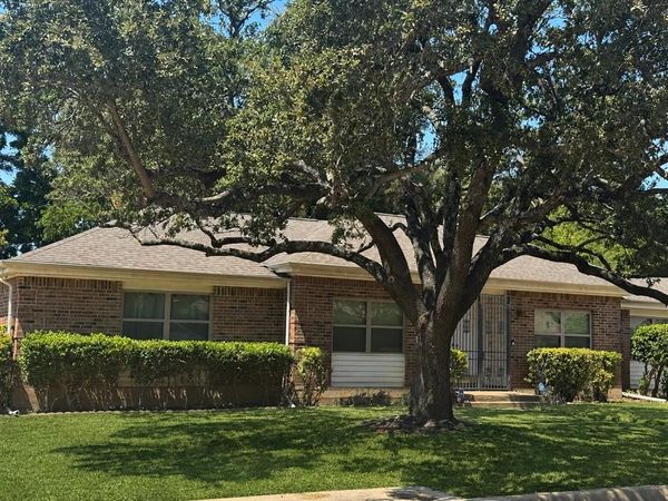2108 Barron Lane, Fort Worth, TX 76112