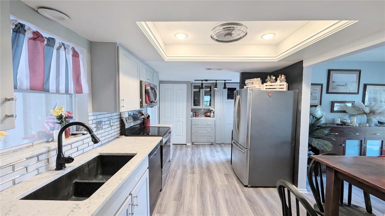 3286 Brunswick Lane, Unit 704, Sarasota, FL 34239 Photo