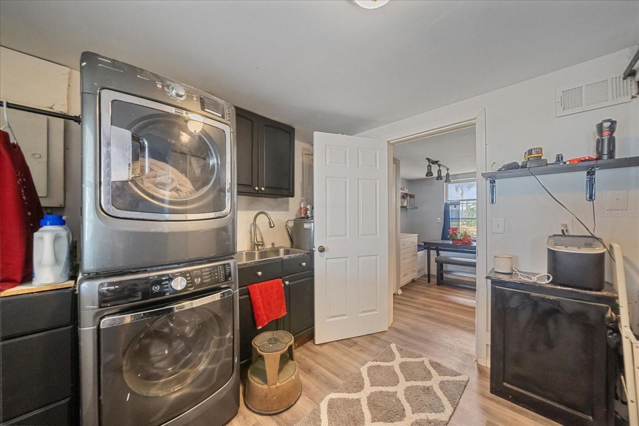 3286 Brunswick Lane, Unit 704, Sarasota, FL 34239 Photo