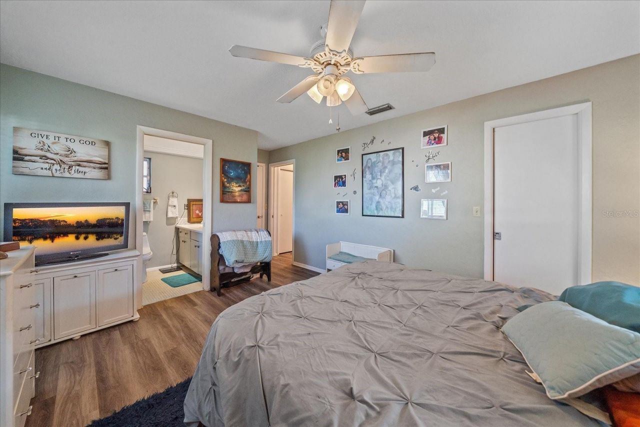 3286 Brunswick Lane, Unit 704, Sarasota, FL 34239 Photo