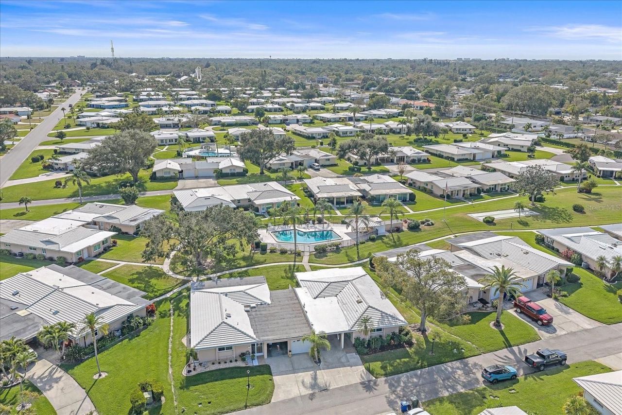 3286 Brunswick Lane, Unit 704, Sarasota, FL 34239 Photo