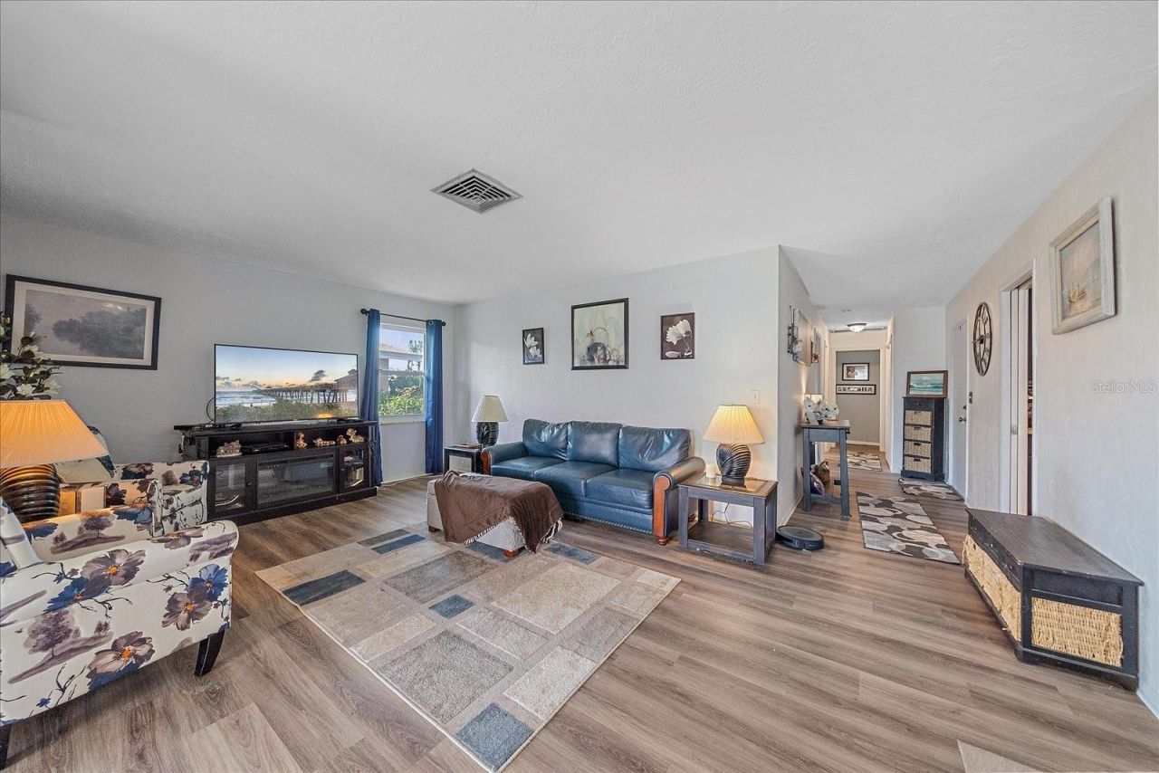 3286 Brunswick Lane, Unit 704, Sarasota, FL 34239 Photo