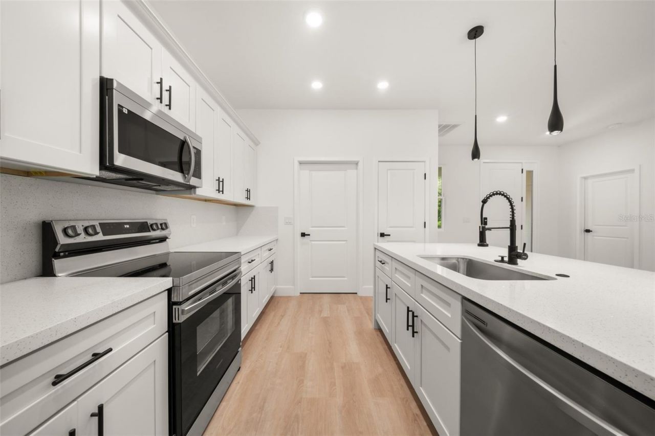 8636 Sun N Lake Boulevard , Sebring, FL 33872 Photo