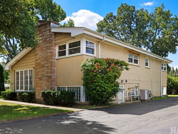 Glenview, IL 60025