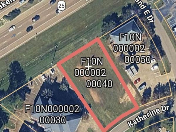 Lakeland Drive, Flowood, MS 39232