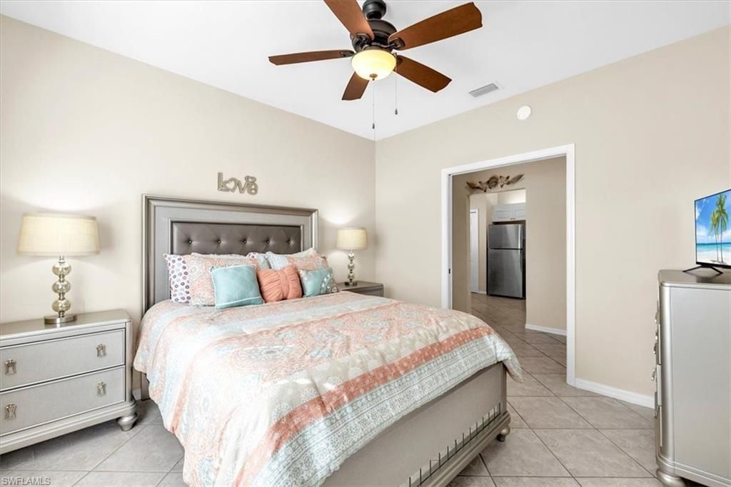 250 Robin Hood Cir, Unit 202, Naples, FL 34104 Photo