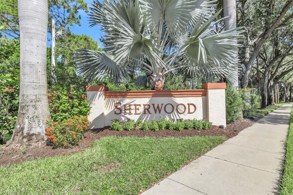 250 Robin Hood Cir, Unit 202, Naples, FL 34104 Photo