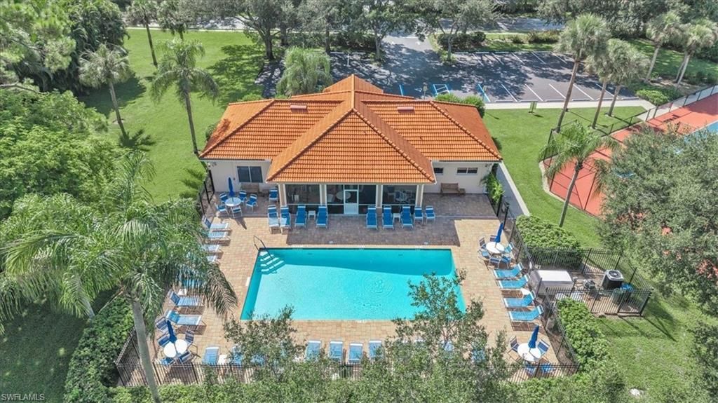 250 Robin Hood Cir, Unit 202, Naples, FL 34104 Photo