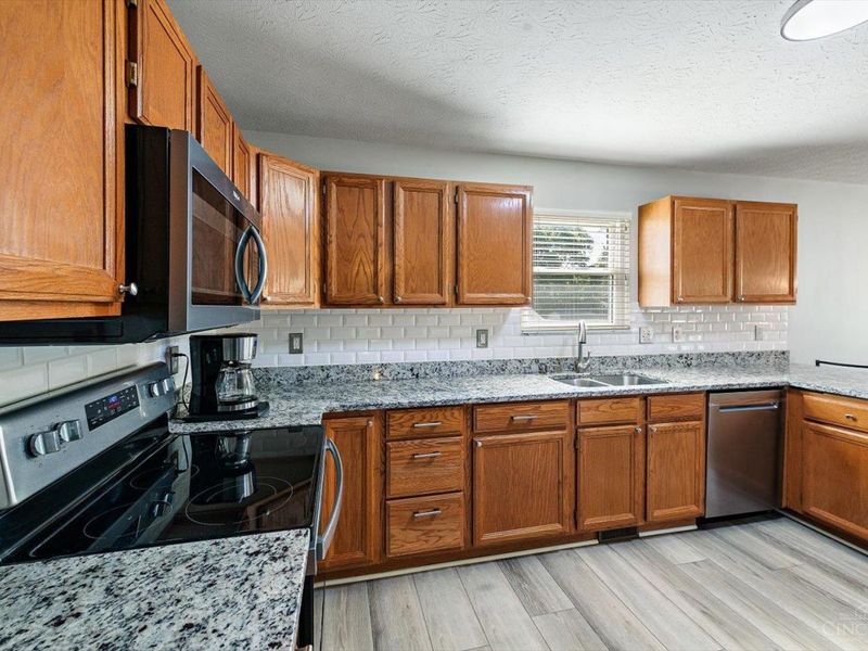 533 Smiley Avenue, Springdale, OH 45246 Photo 8