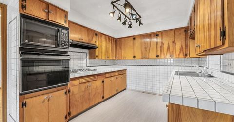 2470 Riviera Street, Reno, NV 89509 Photo