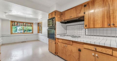 2470 Riviera Street, Reno, NV 89509 Photo