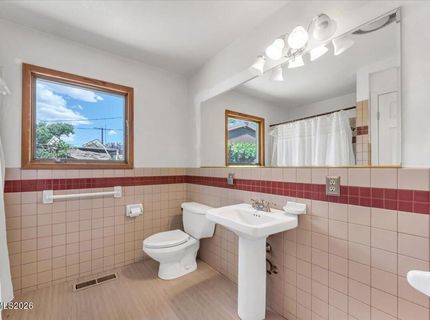 2470 Riviera Street, Reno, NV 89509 Photo